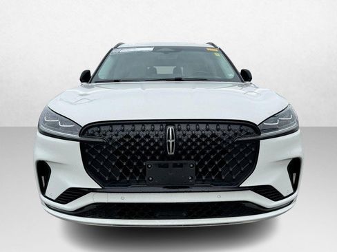 Certified 2025 Lincoln Aviator Reserve w/ Equipment Group 201A image 2