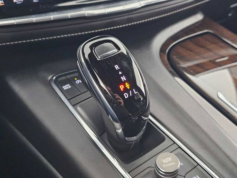 Certified 2023 Cadillac Escalade ESV Sport Platinum image 31