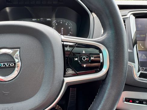 Used 2016 Volvo XC90 T5 Momentum image 15