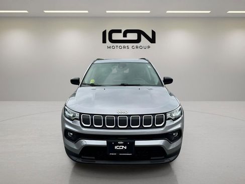Used 2022 Jeep Compass Latitude image 8