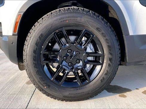 New 2026 Land Rover Defender 130 S image 15