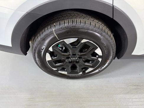 New 2026 Kia Sorento S w/ S Panoramic Sunroof Package image 12