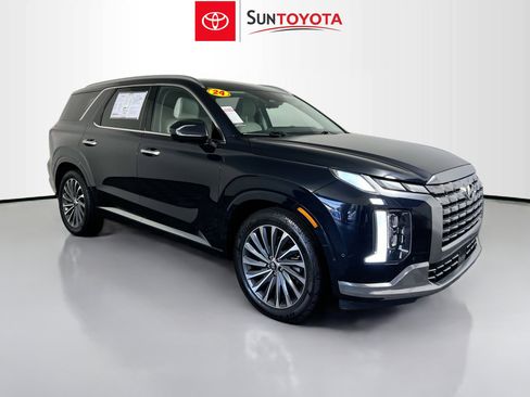 Used 2024 Hyundai Palisade Calligraphy image 1