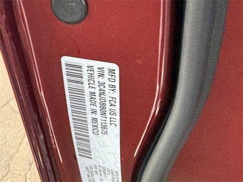 Used 2022 Jeep Compass Latitude w/ Sun and Sound Group image 23