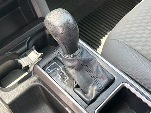 Used 2022 Toyota Tacoma SR5 RWD image 16