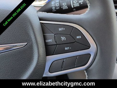 Used 2024 Chrysler Voyager LX FWD image 26