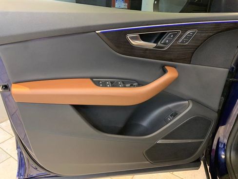 Used 2021 Audi Q8 Prestige w/ Prestige Package image 15