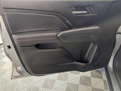 Used 2024 GMC Canyon Elevation w/ Elevation Premium Package AWD/4WD image 10