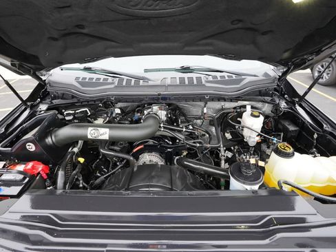 Used 2019 Ford F250 Lariat w/ Lariat Ultimate Package AWD/4WD image 34
