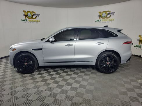 Used 2023 Jaguar F-PACE R-Dynamic S AWD/4WD image 4