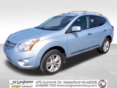 Used 2013 Nissan Rogue SV AWD/4WD image 4