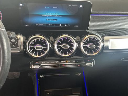 Used 2021 Mercedes-Benz GLB 250 GLB 250 image 25