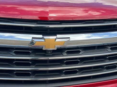 New 2026 Chevrolet Traverse LT w/ Driver Confidence Package FWD image 9