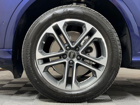 Used 2025 Audi Q5 Premium AWD/4WD image 12