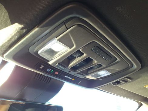 Used 2024 GMC Sierra 2500 Denali w/ Denali Reserve Package image 18