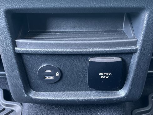 Used 2021 Ford Edge SEL w/ Convenience Package image 22