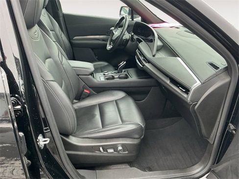 Certified 2024 Cadillac XT4 Premium Luxury image 15