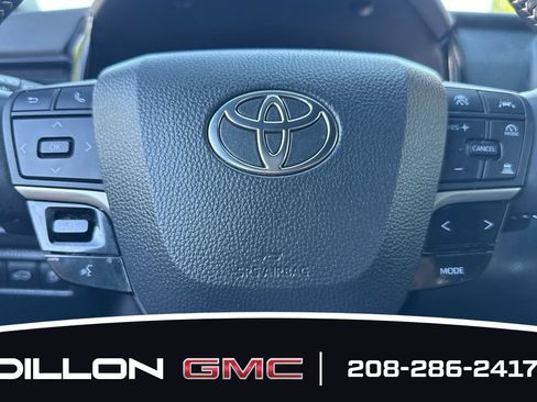 Used 2025 Toyota Camry SE FWD image 22