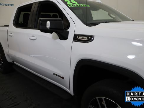 Used 2024 GMC Sierra 1500 AT4 w/ Technology Package AWD/4WD image 4