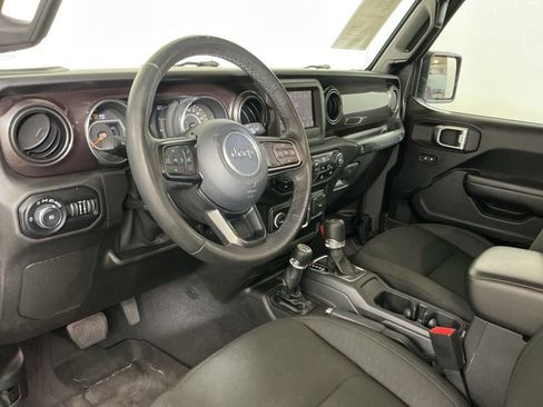 Used 2019 Jeep Wrangler Unlimited Sport image 23