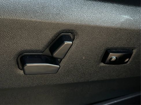 Used 2018 Dodge Grand Caravan SE w/ Power Convenience Group I FWD image 25