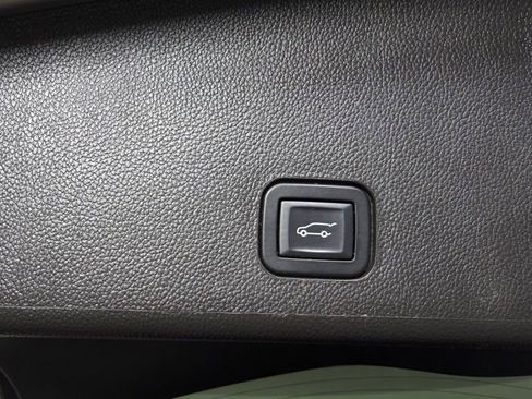 Used 2015 Cadillac SRX Luxury AWD/4WD image 11