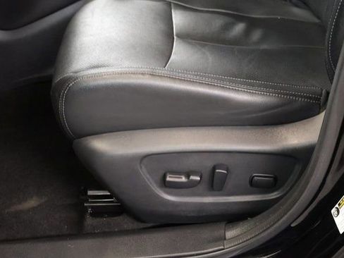 Used 2020 Nissan Rogue SL w/ Premium Package image 13