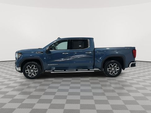 Used 2024 GMC Sierra 1500 SLT w/ SLT Premium Package image 2