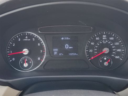 Used 2020 Kia Sorento LX w/ LX I4 Convenience Package image 15