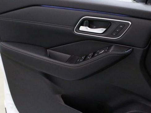 New 2026 Nissan Rogue Platinum w/ Platinum Premium Package image 10