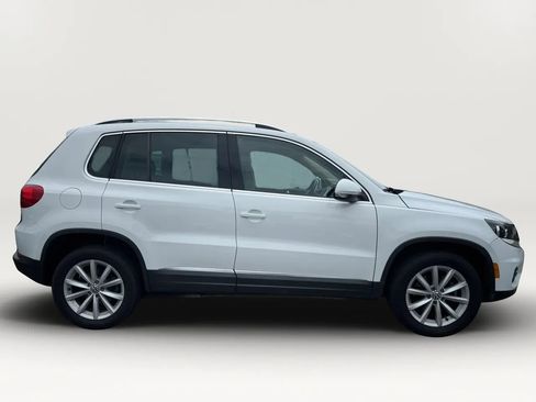 Used 2017 Volkswagen Tiguan Wolfsburg Edition FWD image 10