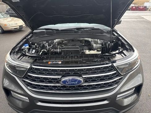 Used 2020 Ford Explorer XLT w/ Equipment Group 202A image 10