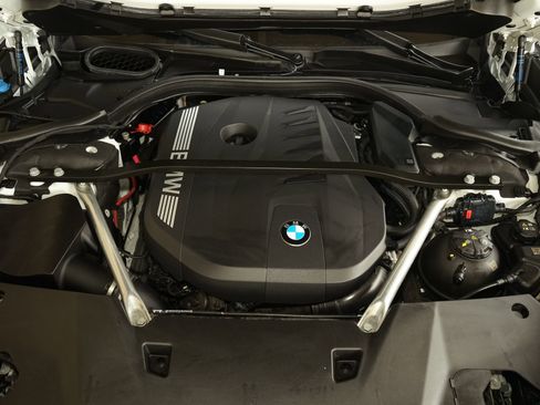 Used 2023 BMW 740i RWD image 25