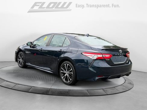 Used 2020 Toyota Camry SE AWD/4WD image 6