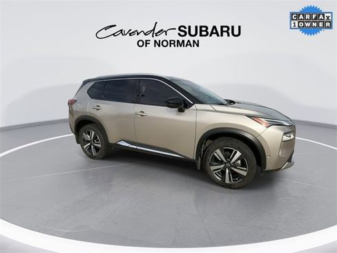 Used 2023 Nissan Rogue Platinum w/ Platinum Premium Package image 2