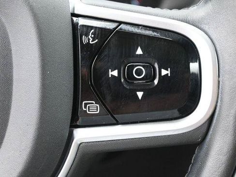 Used 2019 Volvo XC90 T6 Momentum w/ Advanced Package AWD/4WD image 18
