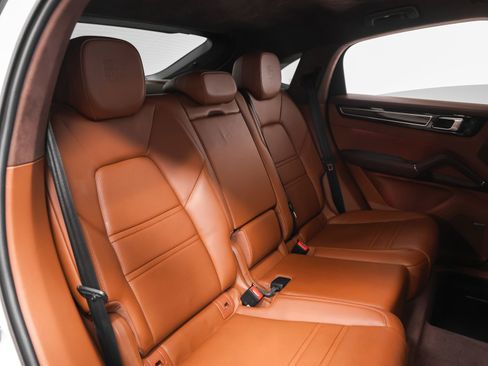 Certified 2023 Porsche Cayenne GTS image 36