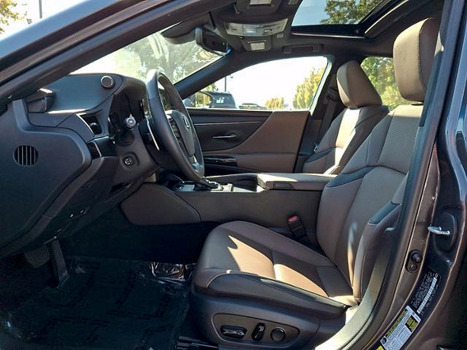 Used 2023 Lexus ES 350 w/ Premium Package FWD image 15