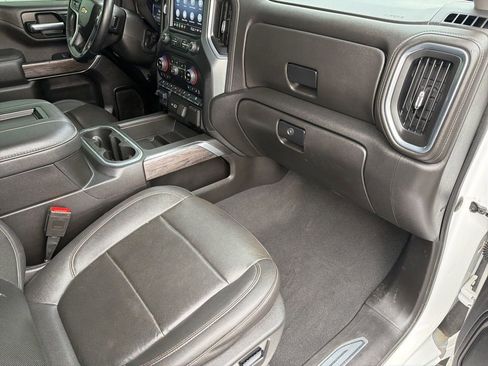 Used 2022 Chevrolet Silverado 2500 LTZ w/ LTZ Convenience Package AWD/4WD image 31