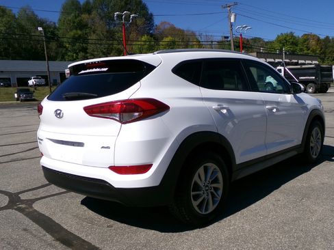 Used 2017 Hyundai Tucson SE image 5