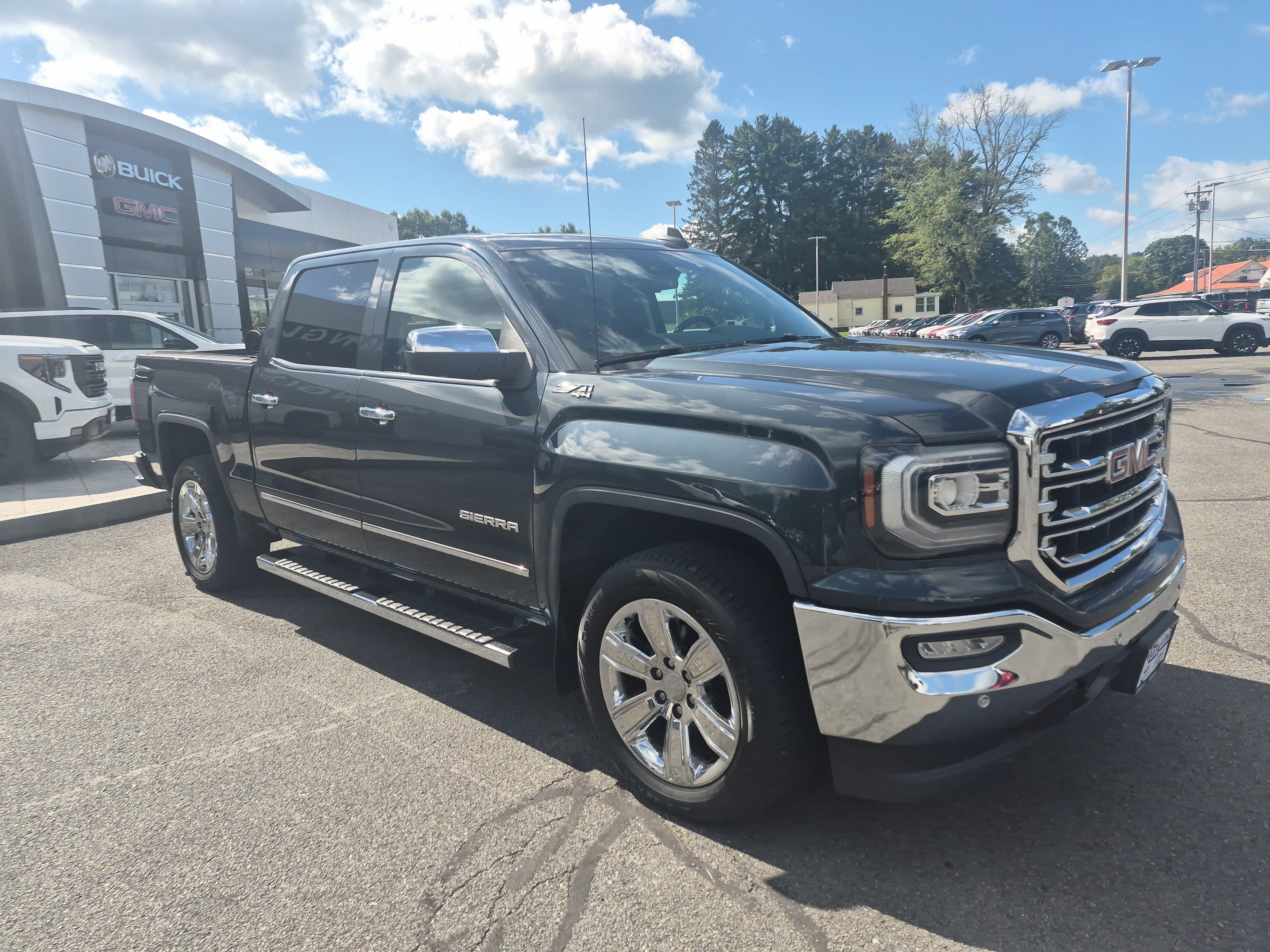 Used 2018 GMC Sierra 1500 SLT AWD/4WD image 7
