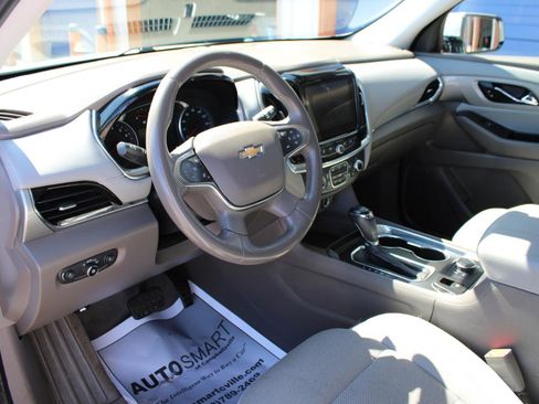 Used 2020 Chevrolet Traverse LT w/ Driver Confidence II Package image 15