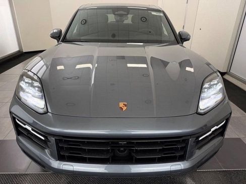 New 2026 Porsche Cayenne image 12