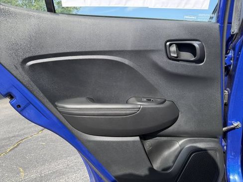 Used 2024 Hyundai Venue Limited FWD image 24