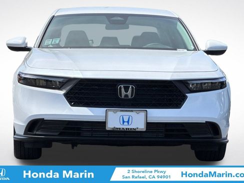 Used 2025 Honda Accord LX image 9