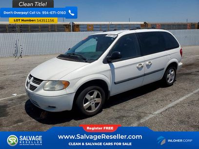 Used 2005 Dodge Caravan SXT w/ Popular Equipment Group