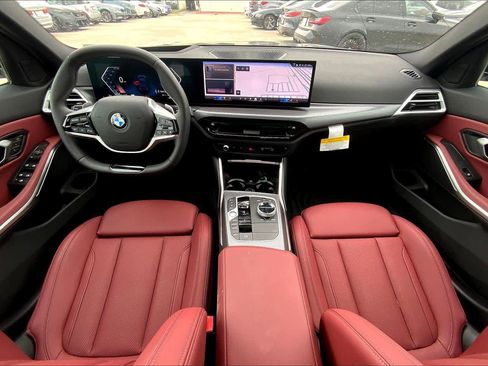 Used 2026 BMW 330i Sedan w/ Premium Package RWD image 29