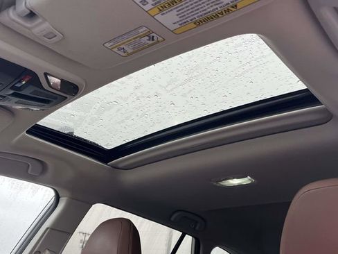 Used 2022 Subaru Outback Touring XT image 14