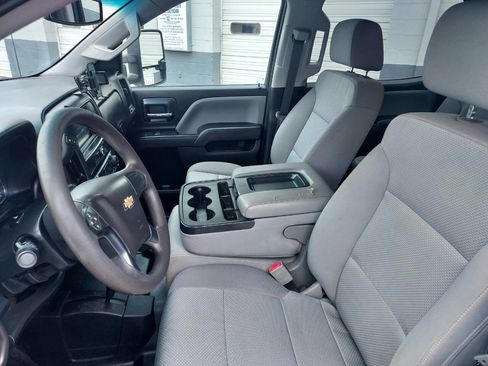 Used 2018 Chevrolet Silverado 2500 W/T w/ WT Convenience Package image 12