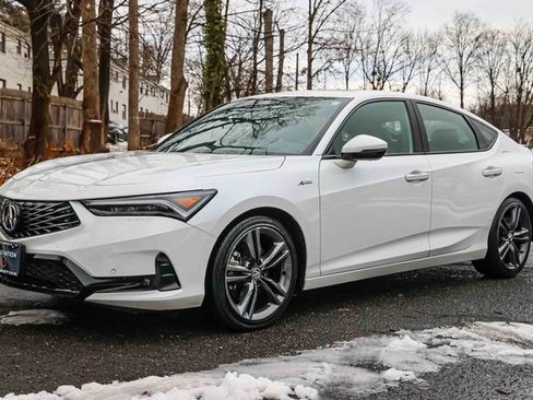 Used 2023 Acura Integra A-Spec image 3